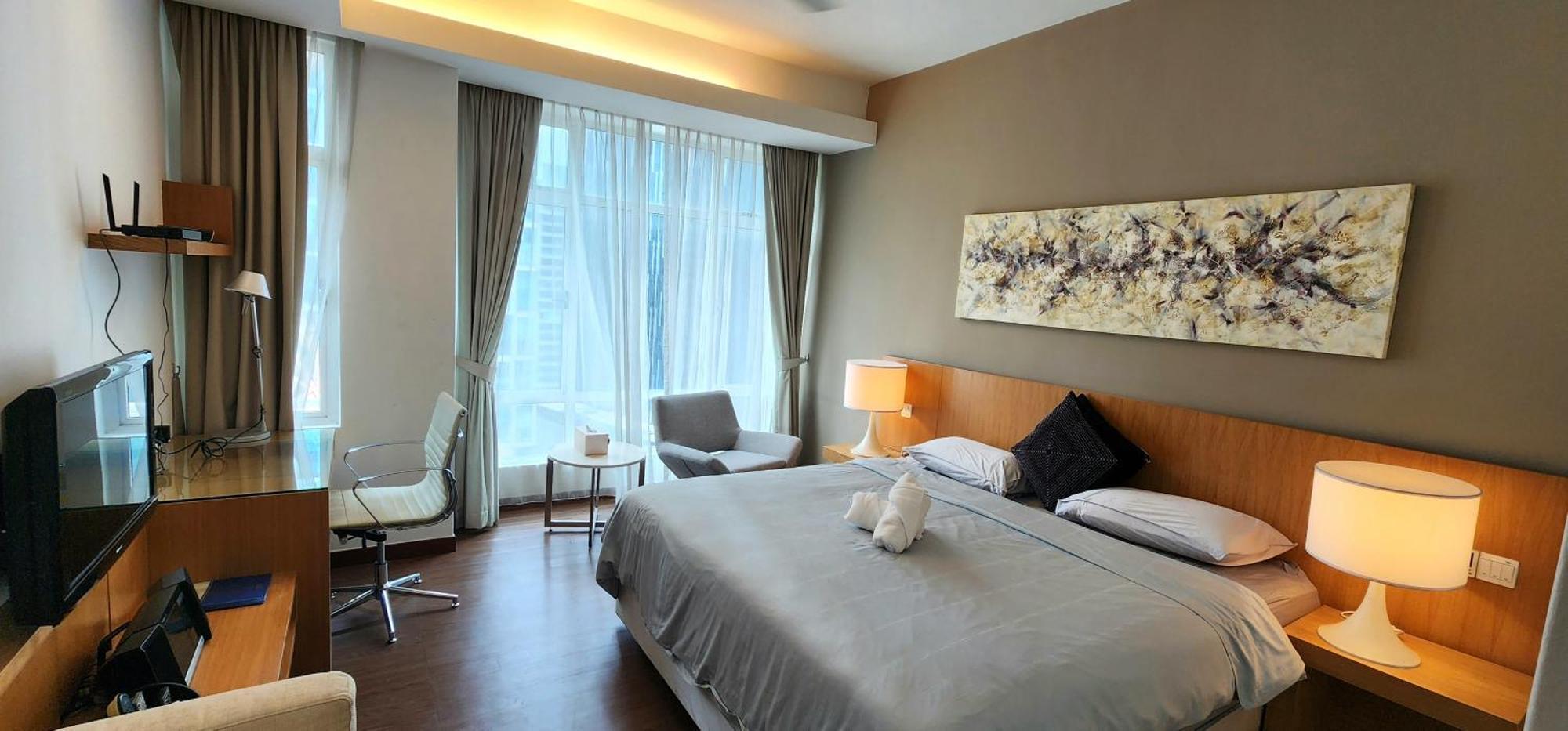 Cozy Super King Bed Studio Walking To Petronas Klcc Kuala Lumpur Exterior photo